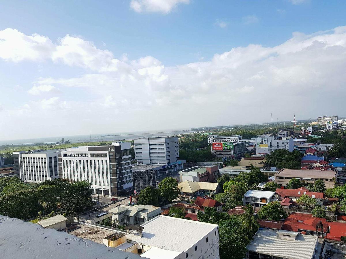 Yulz 516 At Cityscape Bacolod Eksteriør bilde